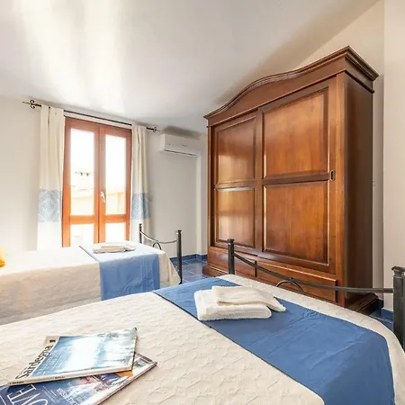 Affittasardegna-attico Mare Tatil Evi